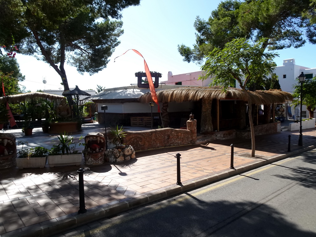 Front of a restaurant at the crossing of the Avinguda d`en Fernando Tarragó and Carrer de Cala d`Or streets