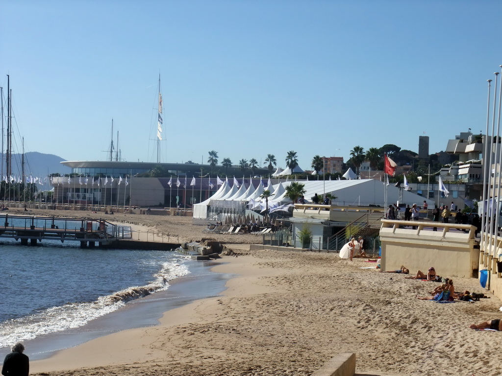 Beach at the Boulevard de la Croisette and the Palais des Festivals et des Congrès