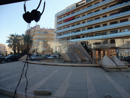 Fountain at the Boulevard de Lorraine, viewed from the Cannes tourist train