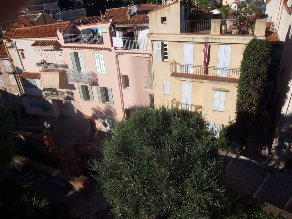 Houses just north of the Place de la Castre viewing point