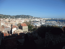 The Cannes harbour and the Palais des Festivals et des Congrès, viewed from the Place de la Castre viewing point