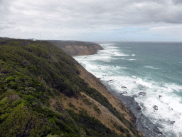 Cliffs at the coastline at the east side, viewed from the top of the Cape Otway Lighthouse