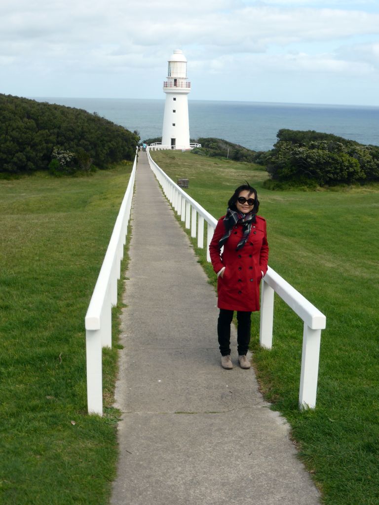 Miaomiao in front of the Cape Otway Lighthouse