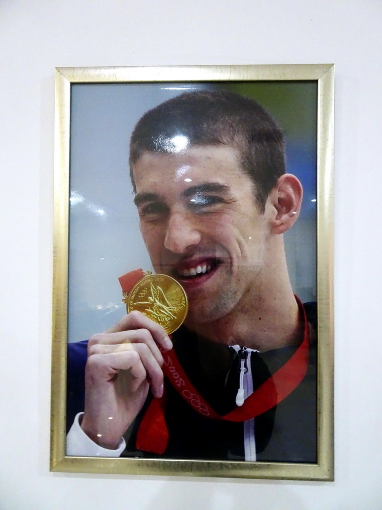 Photograph of Michael Phelps in the jade workshop at Jingyin Road