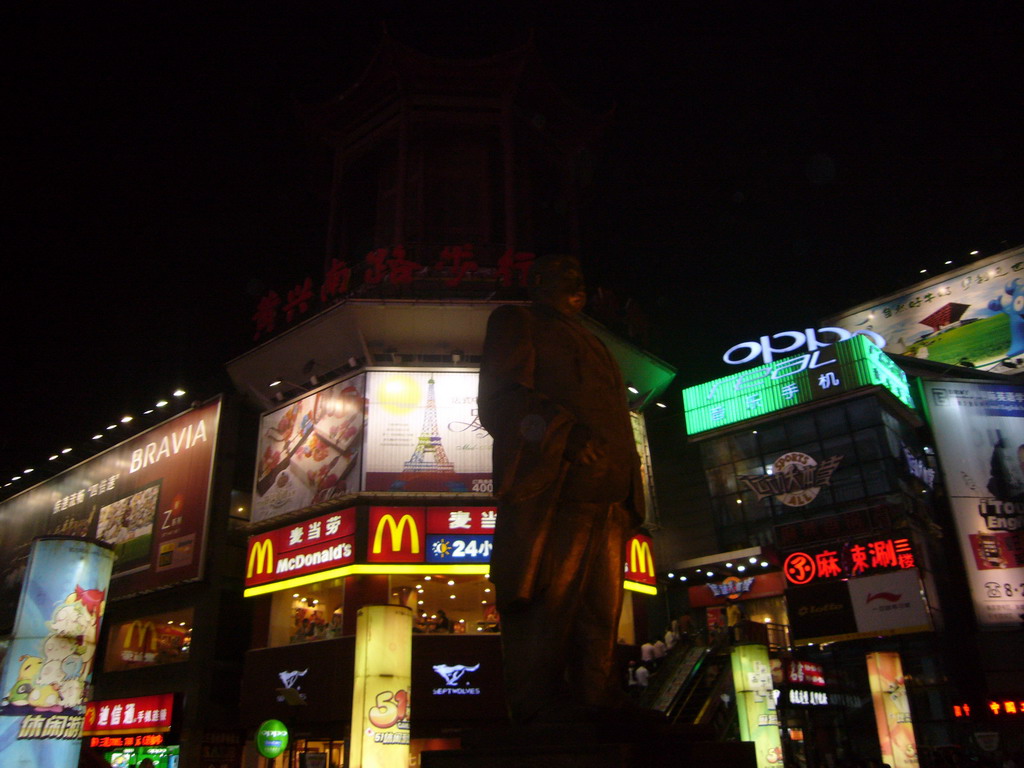Statue in Walking Street, by night