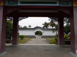 Gate at the right side of the Yongqing Temple