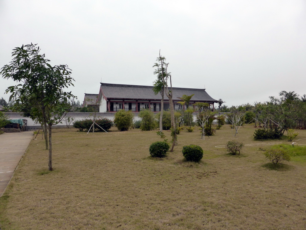 Garden on the right side of the Yongqing Temple