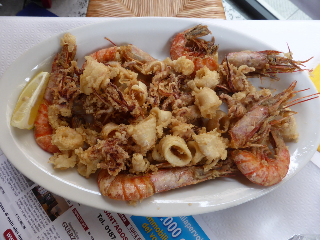 Lunch at a restaurant at the Via Colombo street at Riomaggiore