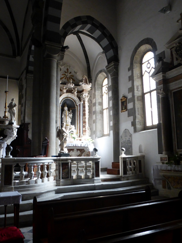 Right side chapel of the Chiesa di San Giovanni Battista church at Riomaggiore
