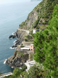 The new town and the Via dell`Amore path to Manarola, viewed from the Riomaggiore Castle