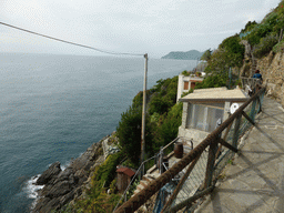 Miaomiao at the panoramic path of Riomaggiore