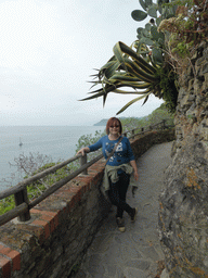 Miaomiao at the panoramic path of Riomaggiore