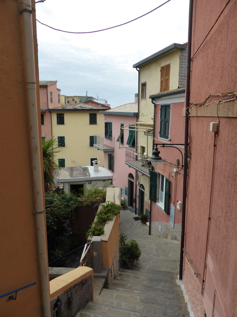 Staircase at the west side of the Via Rolandi street at Manarola