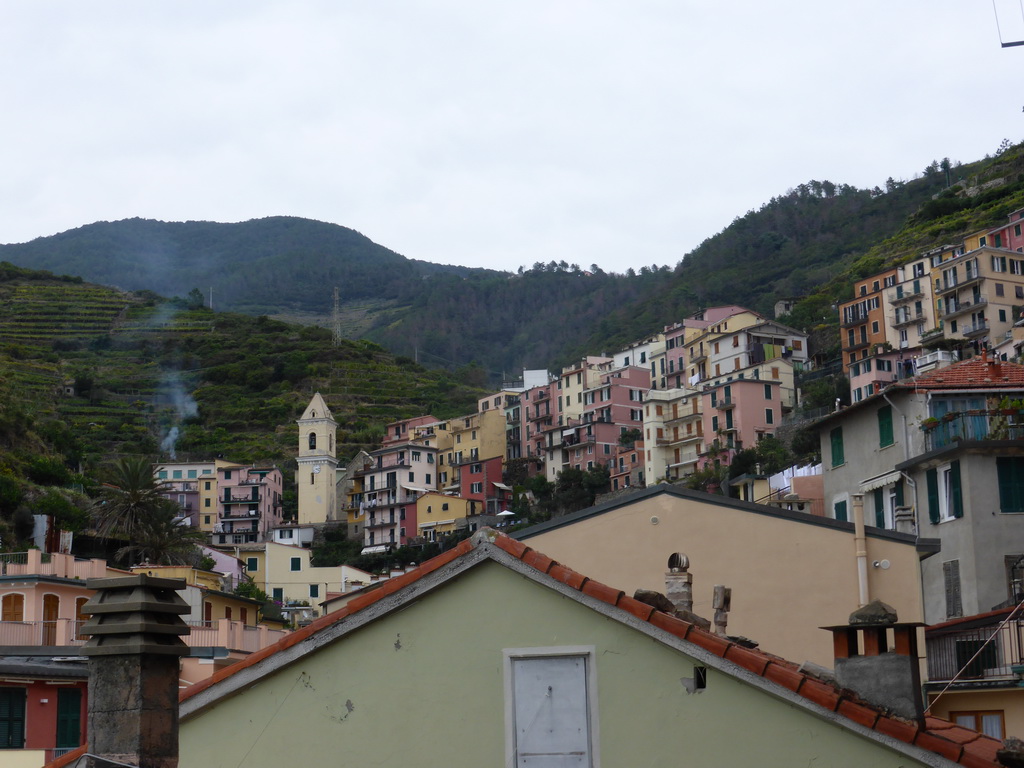 The town center of Manarola, viewed from the Via die Mezzo street