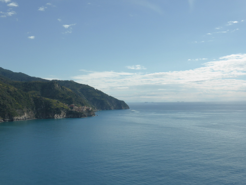 Manarola, viewed from the Santa Maria Belvedere viewing point at Corniglia