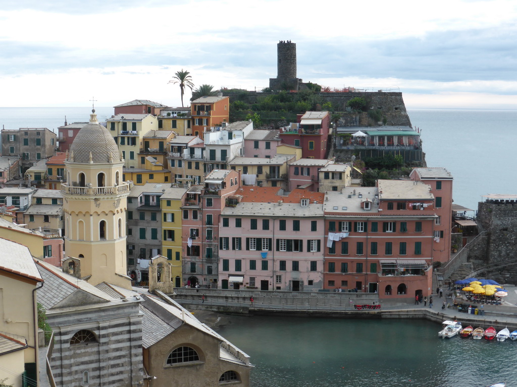 The harbour of Vernazza, the Chiesa di Santa Margherita d`Antiochia church and the Doria Castle, viewed from the path to Monterosso al Mare