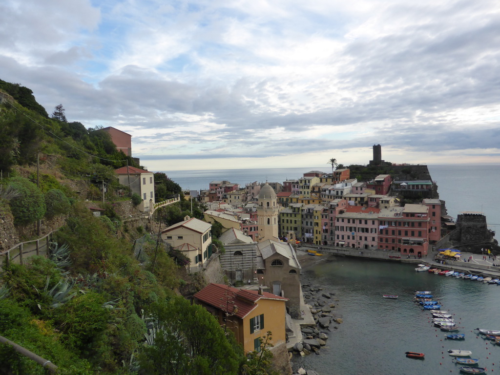 The harbour of Vernazza, the Chiesa di Santa Margherita d`Antiochia church and the Doria Castle, viewed from the path to Monterosso al Mare