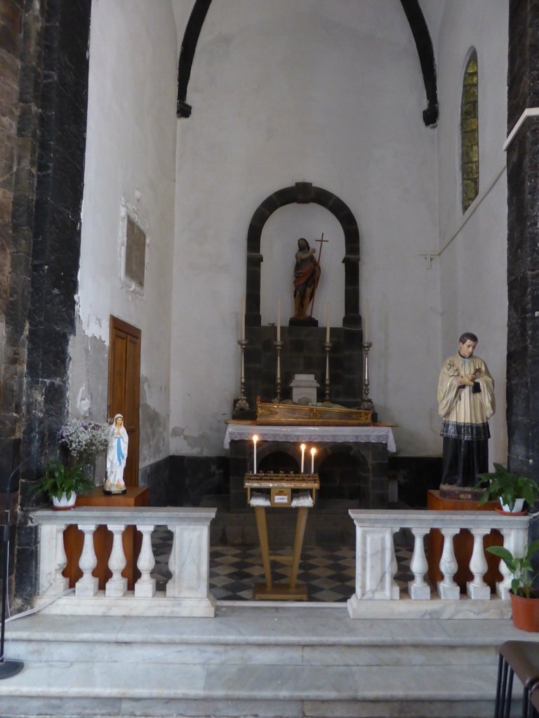 Right side chapel of the Chiesa di San Giovanni Battista church at Monterosso al Mare