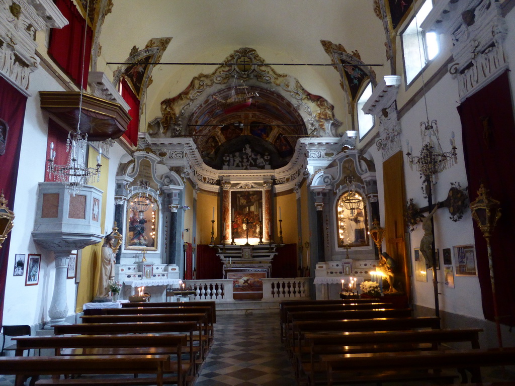 Nave, pulpit, apse and altar of the Oratorio Santa Croce oratory at Monterosso al Mare