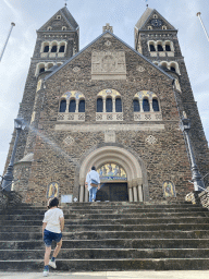 Miaomiao and Max in front of the Church of Clervaux