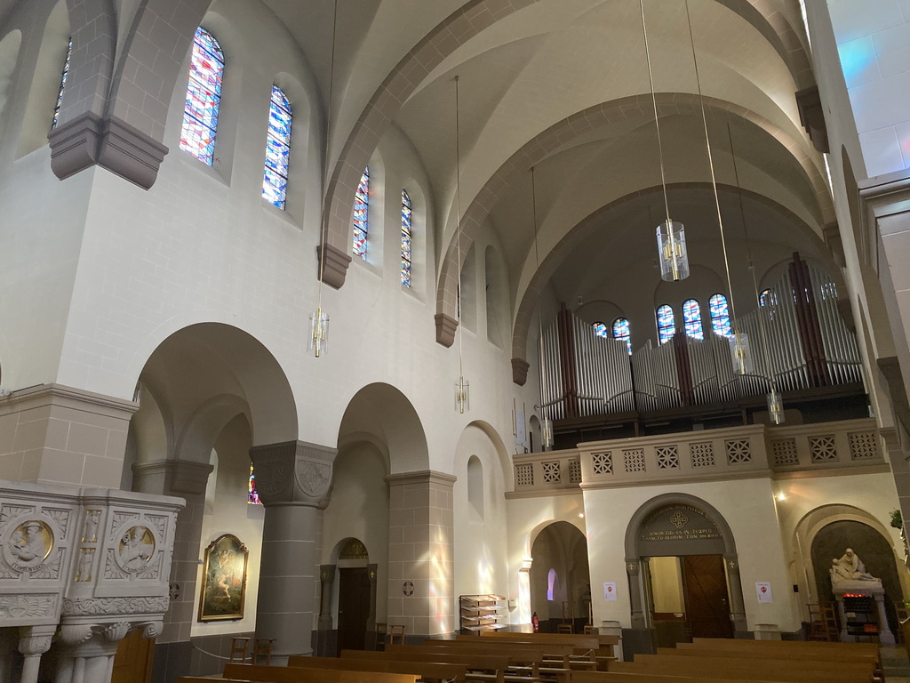 Nave and organ of the Church of Clervaux