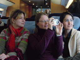 Cozmina, Nardy and Ana in the ICE train from Arnhem to Cologne