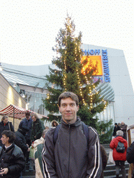 Tim at the Christmas tree at the Medieval Market near the Chocolate Museum