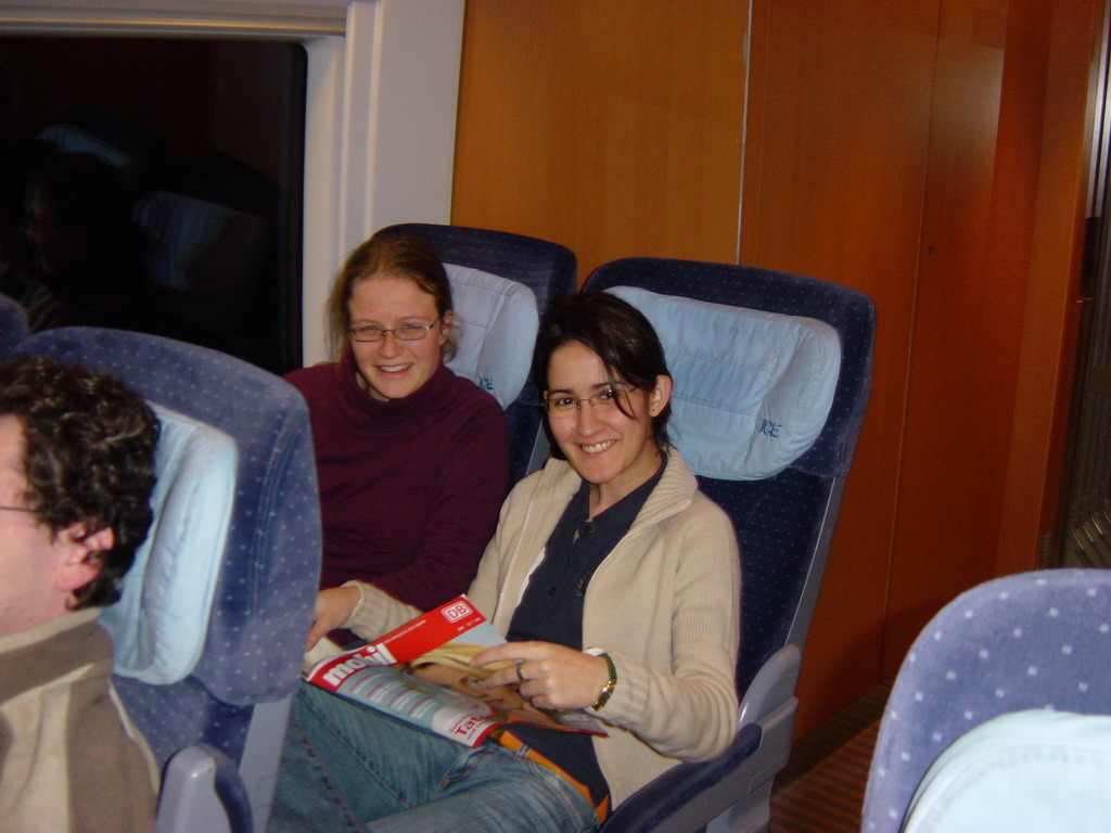 Nardy and Ana in the ICE train from Cologne to Arnhem