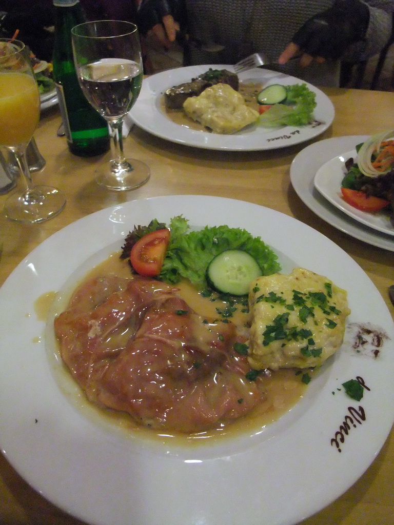 Lunch at our restaurant in the Neumarkt Galerie shopping center