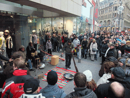 Street artists in the Schildergasse shopping street