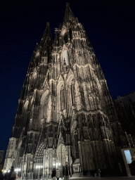 cologne_4_225 - 296 kb - 768x1024 -