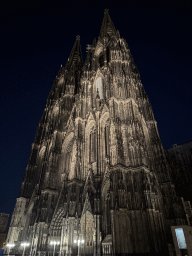 cologne_4_228 - 275 kb - 768x1024 -