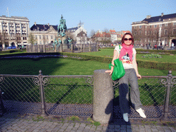 Miaomiao with the equestrian statue of Christian V at Kongens Nytorv square