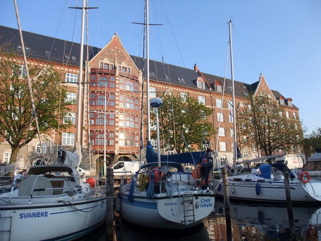 Boats and house at the Christianshavn Canal, viewed from the DFDS Canal Tours boat