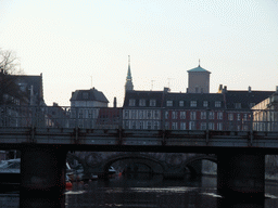 Prinsens Bro bridge, the Marmorbroen bridge and the Stormbroen bridge over the Frederiksholms Canal, viewed from the DFDS Canal Tours boat