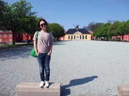 Miaomiao at the central square with the King`s Bastion and a windmill at the Kastellet park