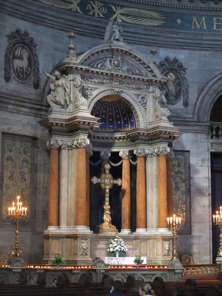 The altar of Frederik`s Church