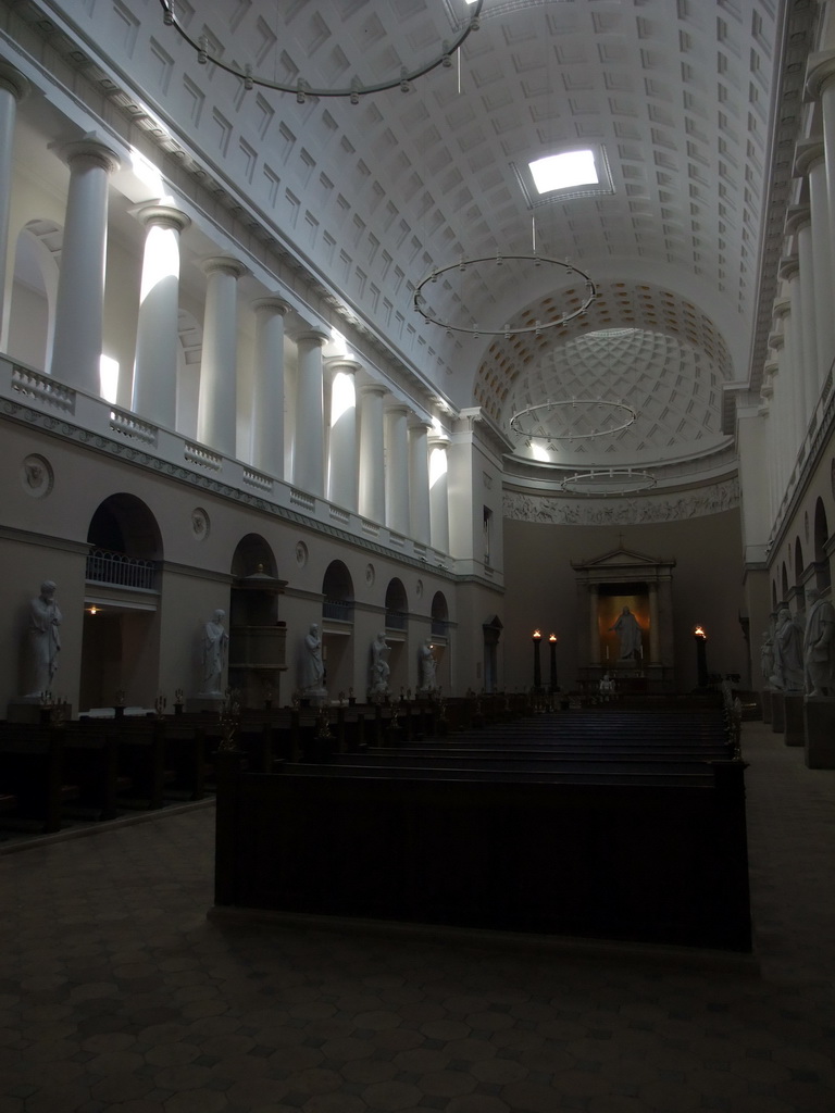 Nave, apse and altar of the Church of Our Lady