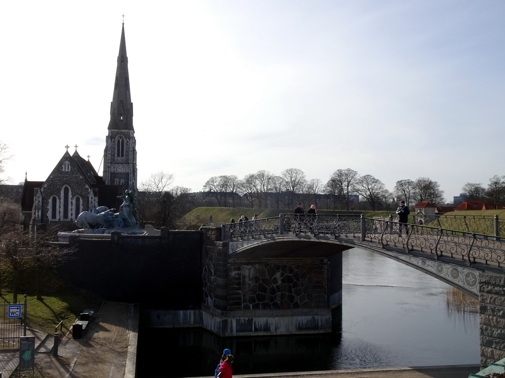 Bridge from the Nordre Toldbod area to the Gefion Fountain and St. Alban`s Church