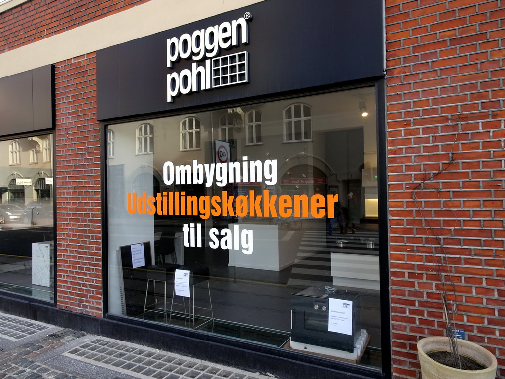Front of the Poggenpohl shop at the Esplanaden street