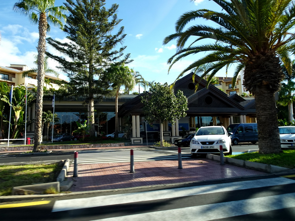 Front of the GF Gran Costa Adeje hotel at the Avenida de Bruselas, viewed from the rental car