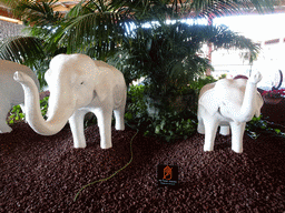 Elephant statues at the ground floor of the Siam Mall