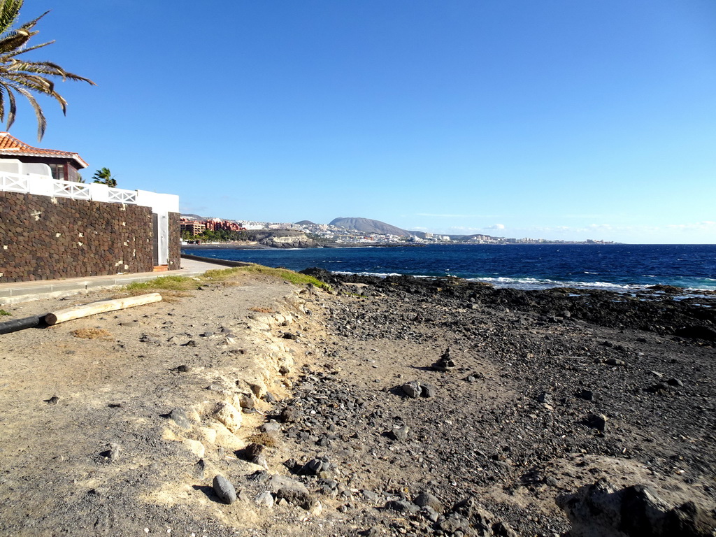 The Playa El Cobero beach, the Playa de La Enramada beach and the town center