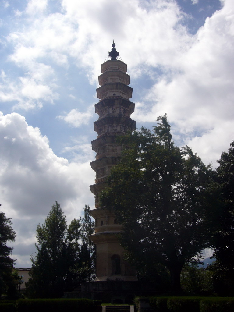 Sibling pagoda of the Three Pagodas