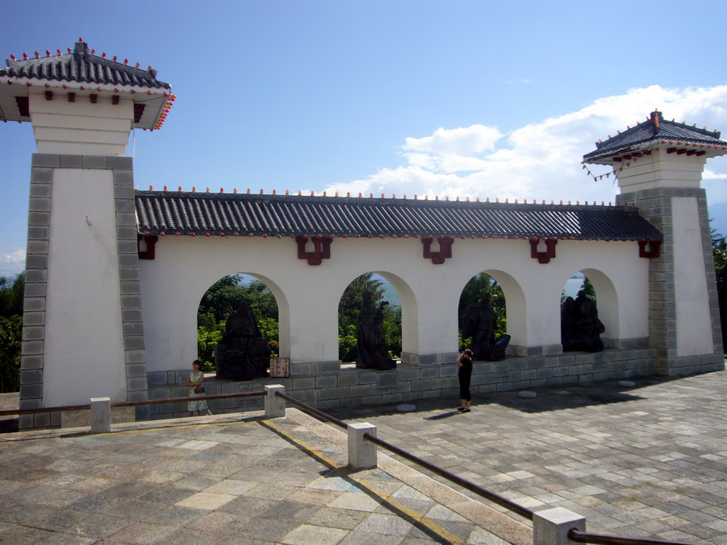 Statues in front of palace on Nanzhao Fengqing Island in Erhai Lake