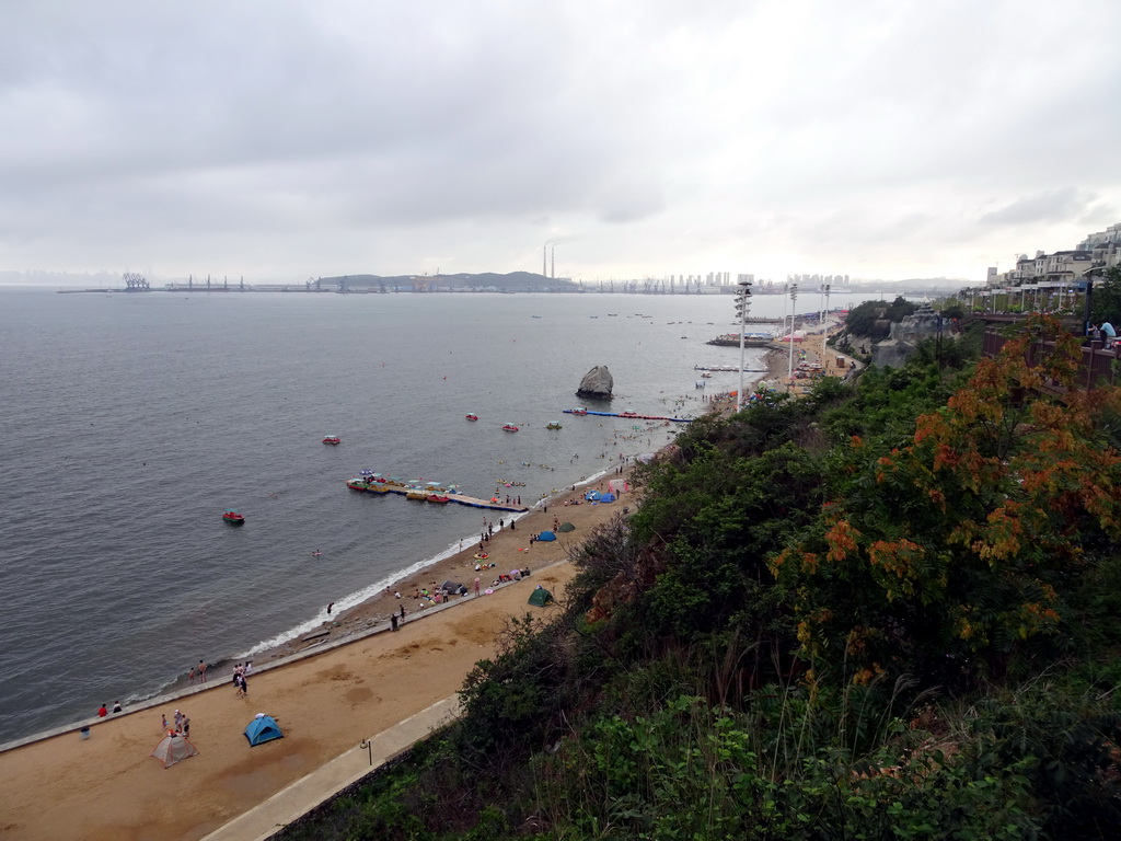 Haijingyuan beach and the harbour at Heshang Island, viewed from the central square at Binhai Road