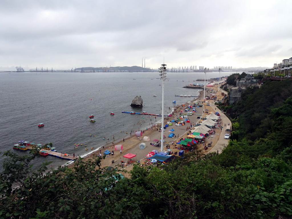 Haijingyuan beach and the harbour at Heshang Island, viewed from Binhai Road