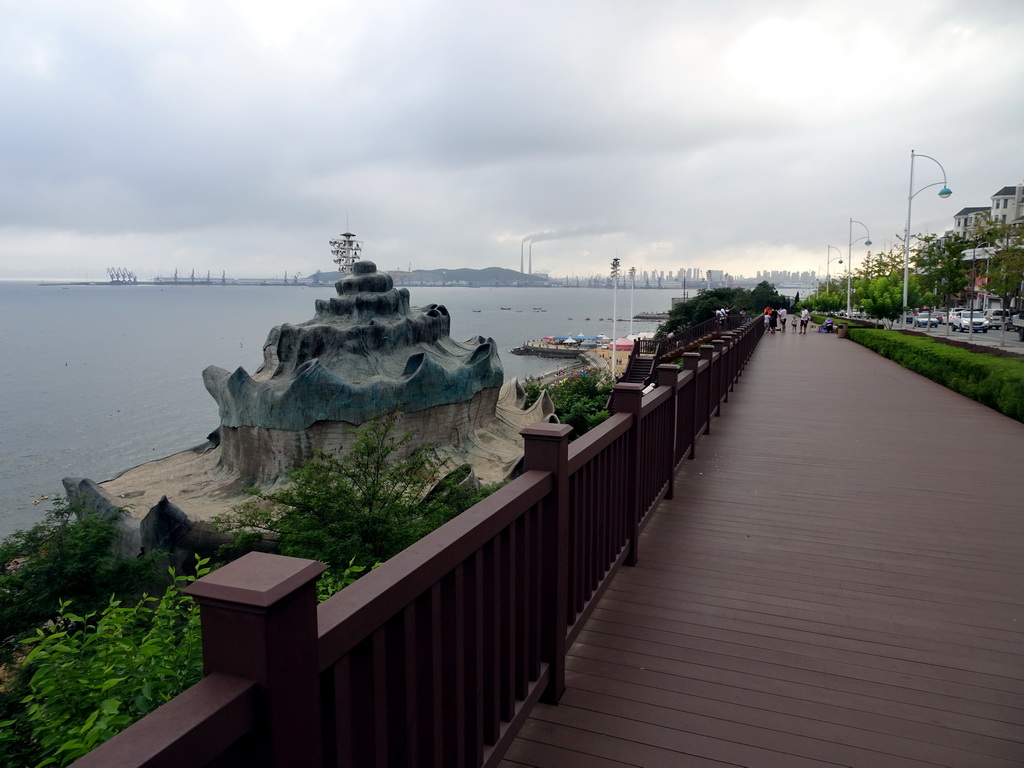 Binhai Road and Haijingyuan beach