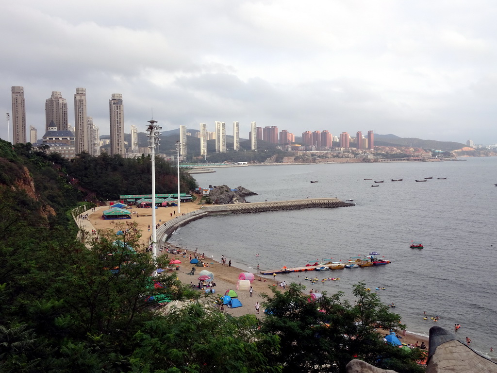 Binhai Road, Haijingyuan beach and skyscrapers at the Xihaitun neighbourhood