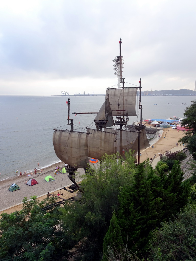 Replica of an old ship at Haijingyuan beach, viewed from Binhai Road